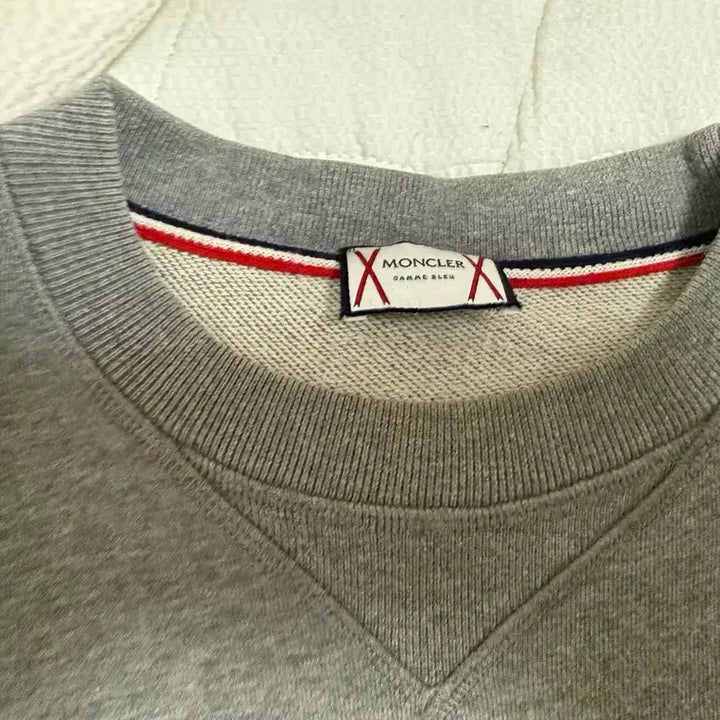 [BUNJANG] Moncler Gamme Bleu Sweatshirt / 몽클레어 감마블루맨투맨