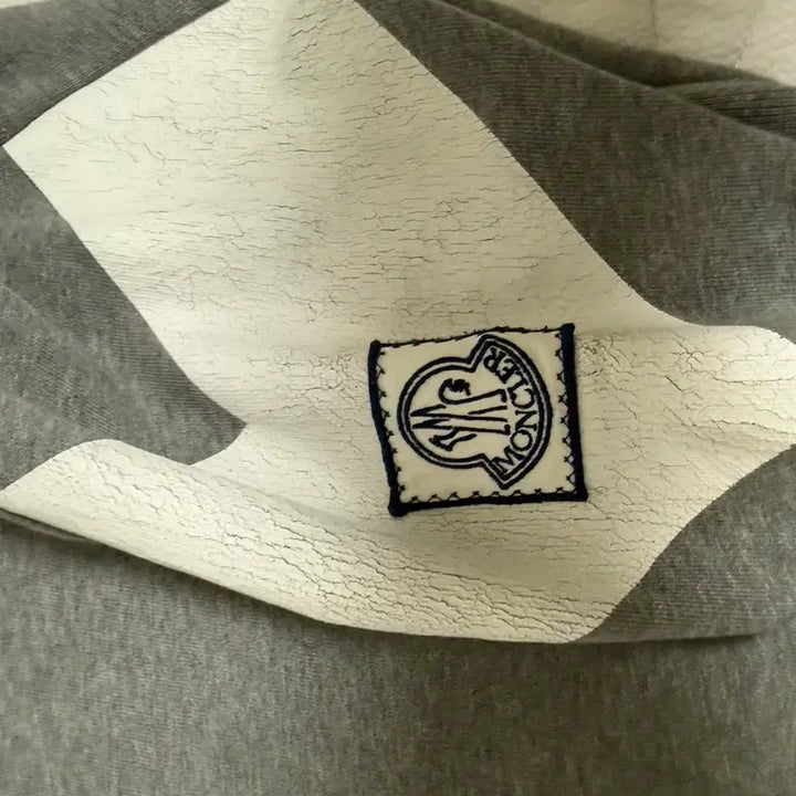 [BUNJANG] Moncler Gamme Bleu Sweatshirt / 몽클레어 감마블루맨투맨