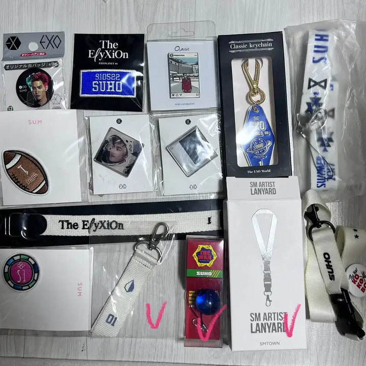 [BUNJANG] EXO SUHO Kim Jun-myeon Photocard Bundle Set / 엑소 수호 김준면 굿즈 포카 일괄 양도