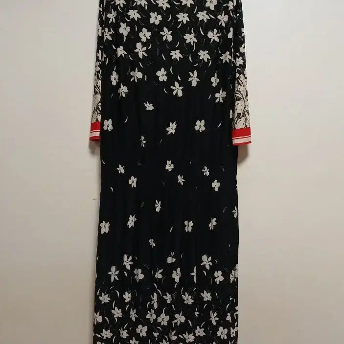 [BUNJANG] Mariani Flower Dress / 마리아니 플라워 원피스 50