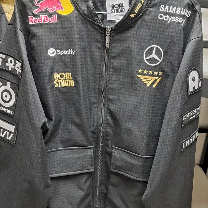 [BUNJANG] T1 Faker Autographed Jacket (Size L) / T1 25월즈 페이커 싸인 자켓 L사이즈
