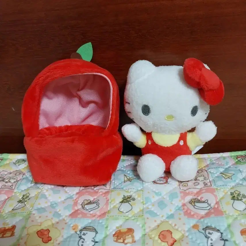 [BUNJANG] Sanrio Hello Kitty Sleeping Bag Keychain Plush / 산리오 헬로키티 침낭인형
