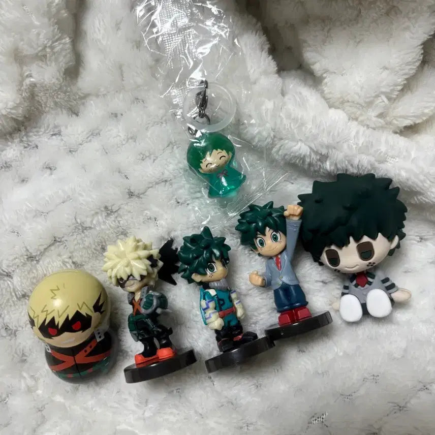 [BUNJANG] My Hero Academia Bakugo Midoriya Figure &amp; Keyring Set (Choco Egg Mejirushi) / 나의 히어로 아카데미 피규어/키링 세트 메지루시 초코에그 바쿠고 미도리야