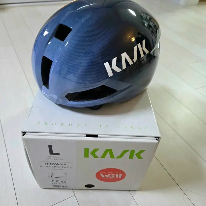[BUNJANG] Kask Nirvana Blueberry Helmet (L) / 카스크 니르바나 블루베리 L 사이즈 헬멧 팝니다