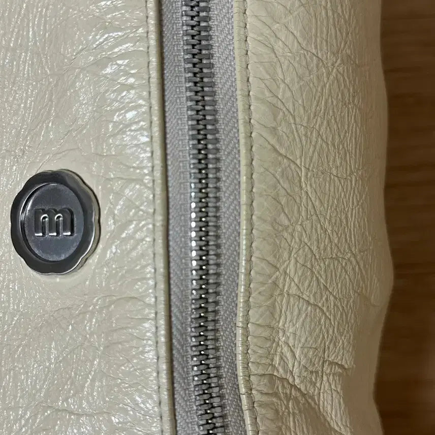 [BUNJANG] Minitmute Brett Ivory Bag / 미닛뮤트 브렛 아이보리 minitmute brett