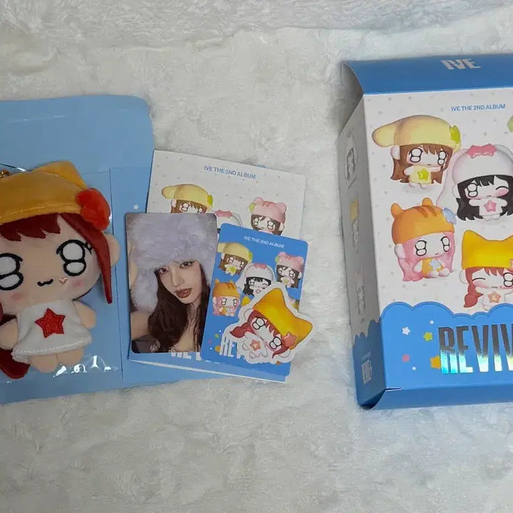 [BUNJANG] IVE Liz Petit Pretty Photocard Holder (Full Box) / 아이브 쁘띠브 리즈 풀박스 양도