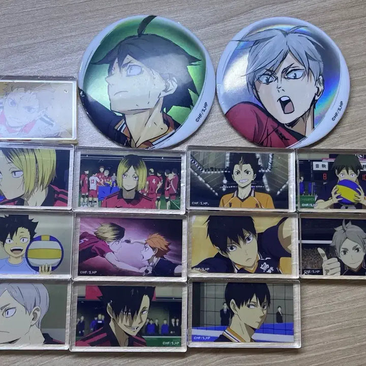[BUNJANG] Haikyu!! To the Top Daiso Acrylic Block &amp; Pin Badge Bundle Set / 일괄) 하이큐 쓰결전 다이소 아크릴 블럭, 핀뱃지