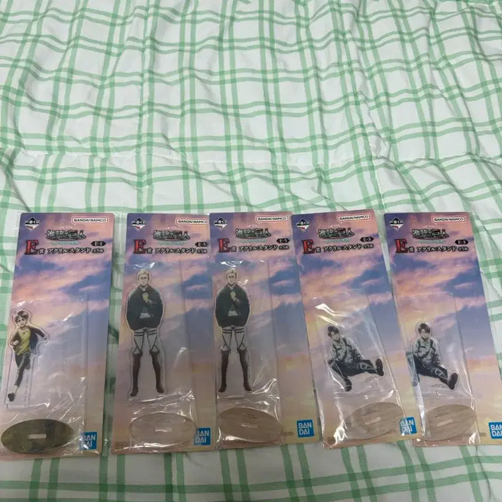 [BUNJANG] Ichiban Kuji Attack on Titan Levi Acrylic Stand E Prize (Sealed) / 이치방쿠지 진격의 거인 아크릴 E상 리바이 (미개봉)