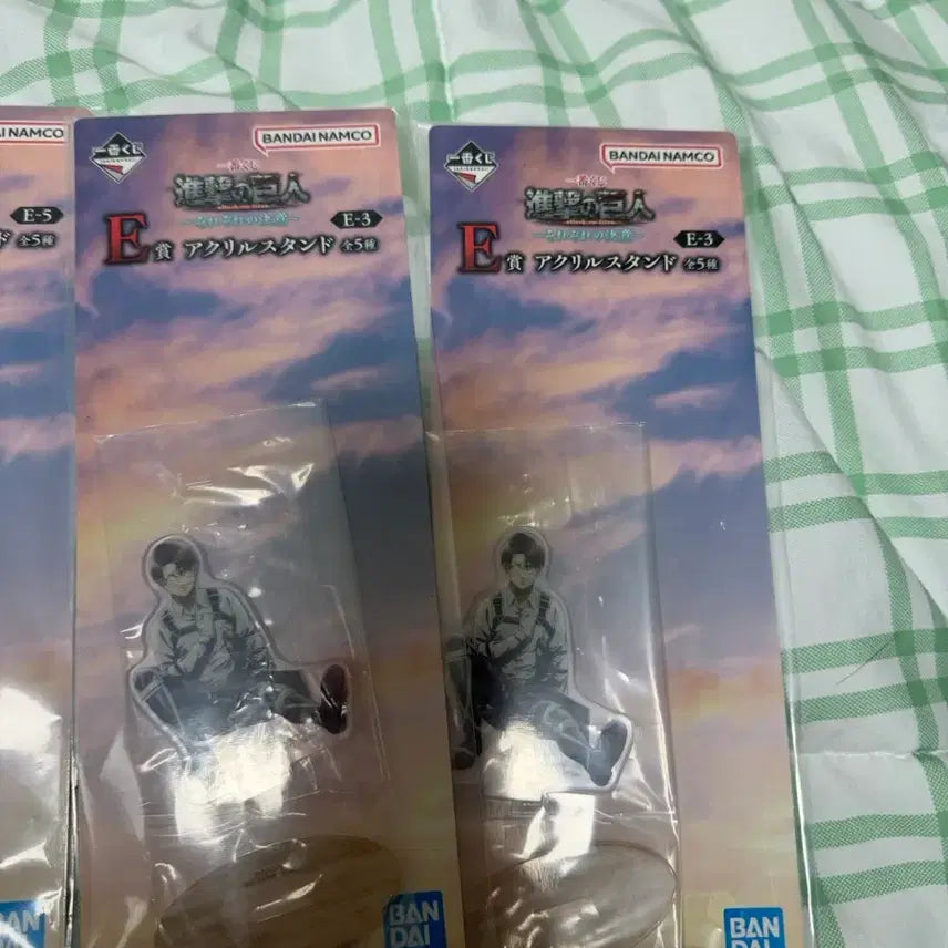 [BUNJANG] Ichiban Kuji Attack on Titan Levi Acrylic Stand E Prize (Sealed) / 이치방쿠지 진격의 거인 아크릴 E상 리바이 (미개봉)