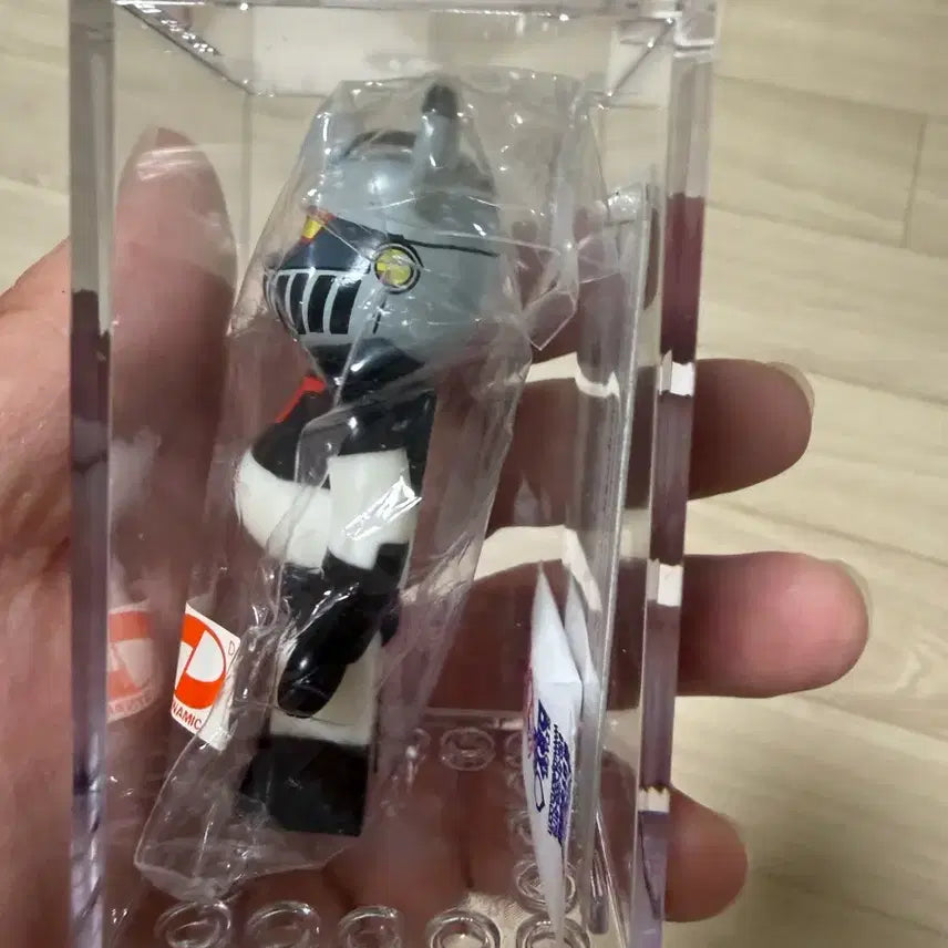 [BUNJANG] Bearbrick 100% Jin Mazinger (Sealed) / 마지막할인선)베어브릭 100%, 진마징가(미개봉)