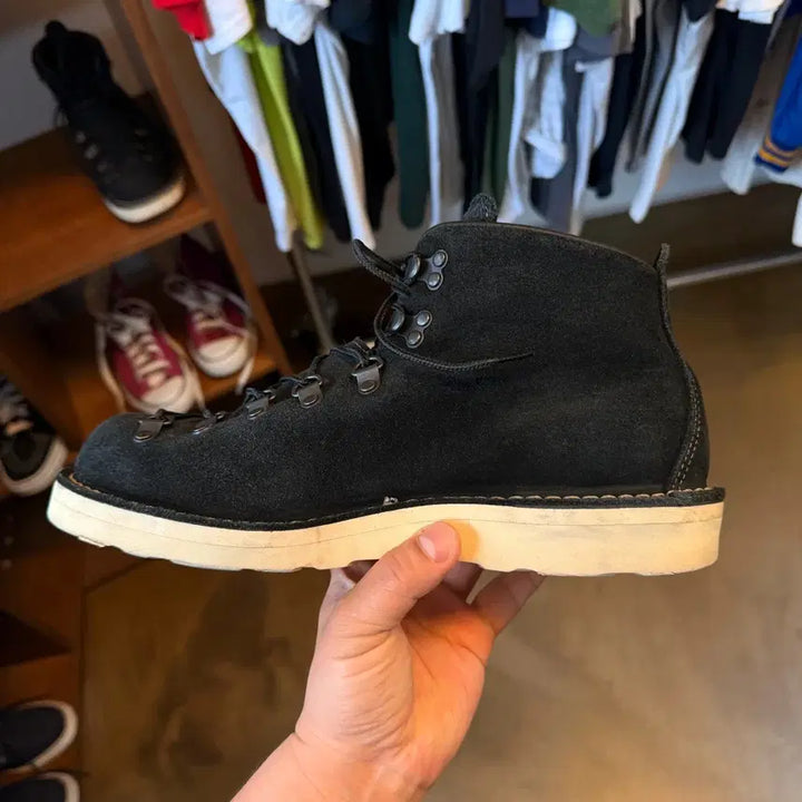 [BUNJANG] Danner Light Mountain Boots Suede Vibram Sole UK8 USA / 대너 라이트 마운틴 부츠 스웨이드 비브람솔 UK8 USA