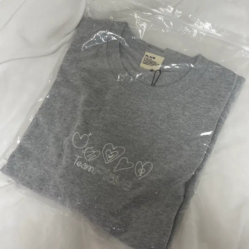 [BUNJANG] PLAVE Heart T-shirt Short Sleeve L / 플레이브 PLAVE 하트티 반팔티 L