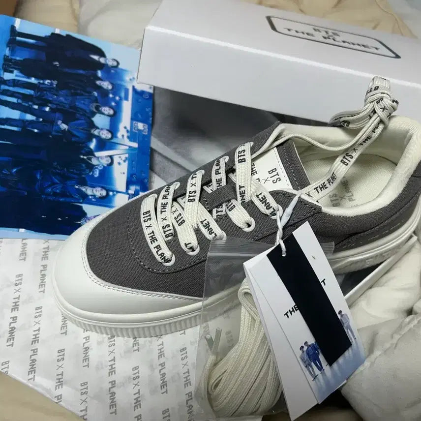 [BUNJANG] BTS x The Planet Collaboration Sneakers - Size 240 / 방탄소년단X더플래닛 운동화 240