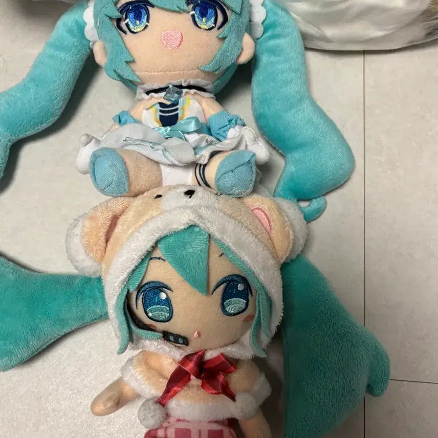 [BUNJANG] Vocaloid Hatsune Miku Classic Plush Bundle / 보컬로이드 하츠네 미쿠 고전누이+ 신데렐라 일괄