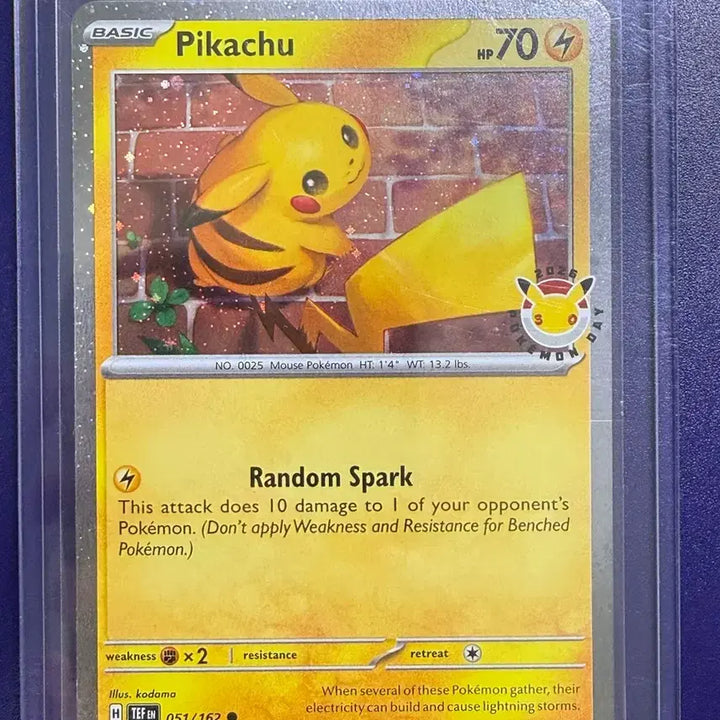 [BUNJANG] 30th Anniversary Swirl Pikachu Card / 30주년 북미 스월피카츄