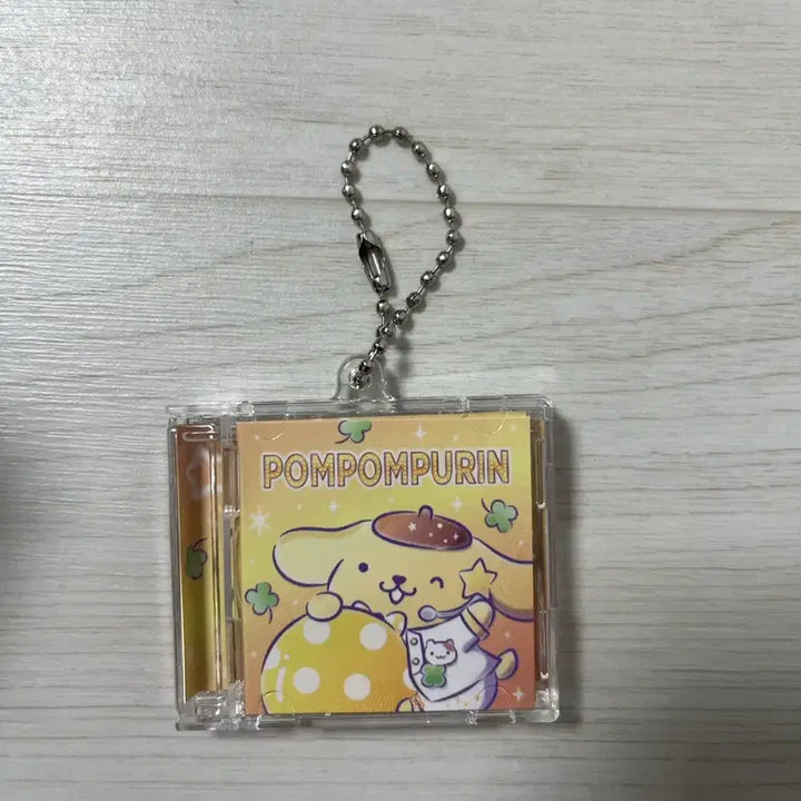 [BUNJANG] Sanrio Pompompurin Random CD Case Keychain (Opened, Displayed) / 산리오 랜덤 CD케이스 키링 폼폼푸린 판매 / 개봉품 / 전시품