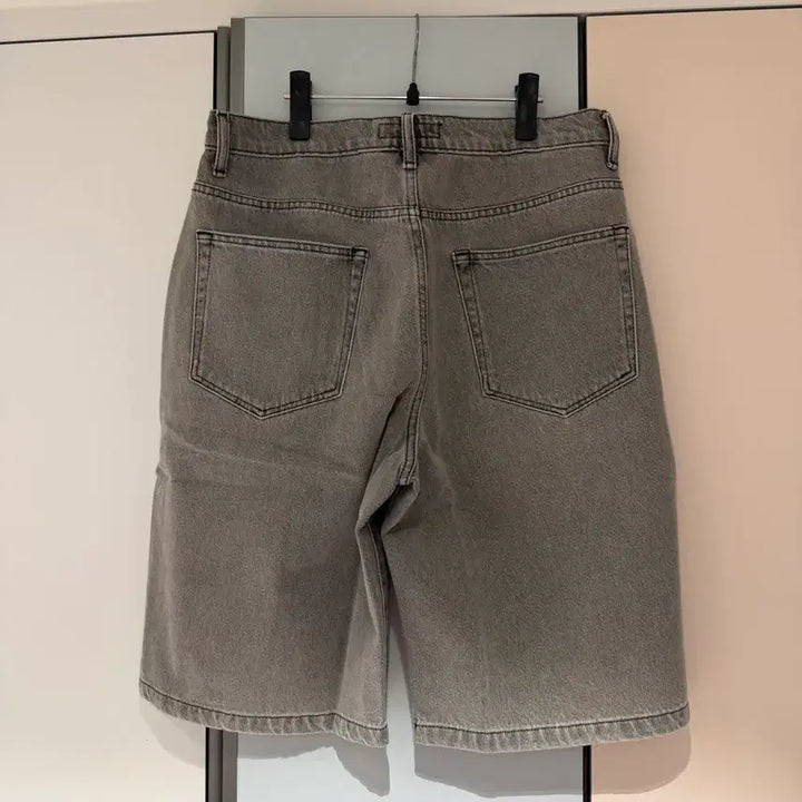 [BUNJANG] Fucking Awesome Spiral Shorts (Size 30) / 퍼킹어썸 스파이럴 반바지 쇼츠 (30)
