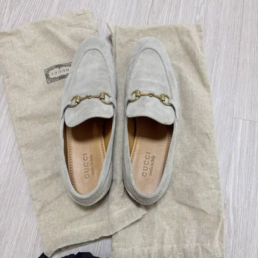 [SOLD OUT] 구찌 홀스빗 스웨이드 로퍼 8.5