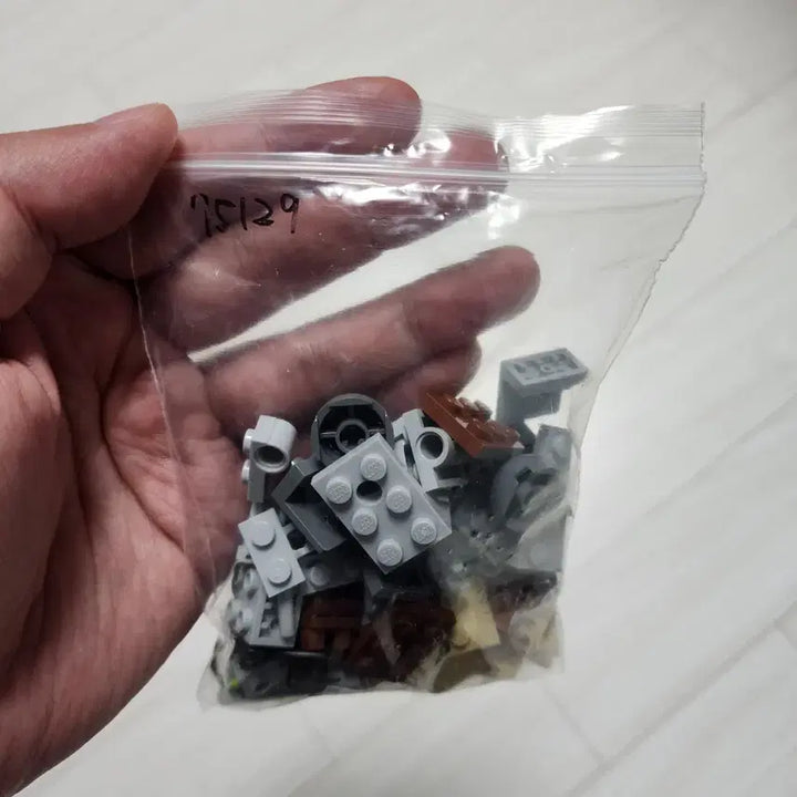 [BUNJANG] LEGO 75129 Star Wars Millennium Falcon (Opened) / [마지막인하][레고정품]75129 개봉