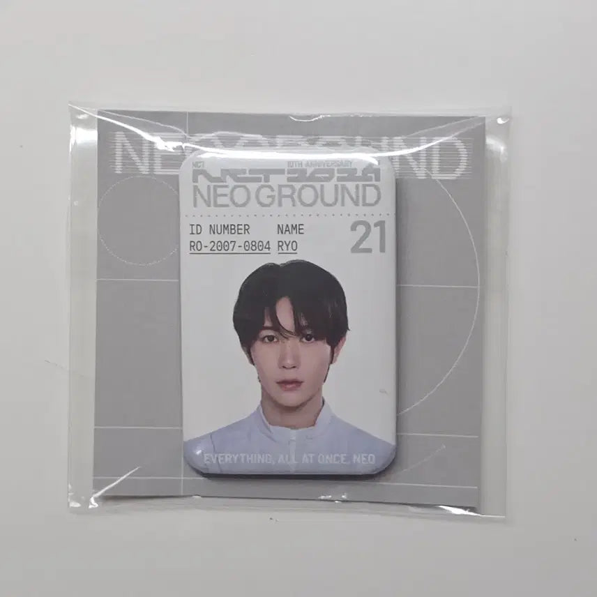 [BUNJANG] NCT Neo City : The Origin Random Badge Gacha / 엔시티 팝업 네오그라운드 위시 료 랜덤 뱃지 가챠