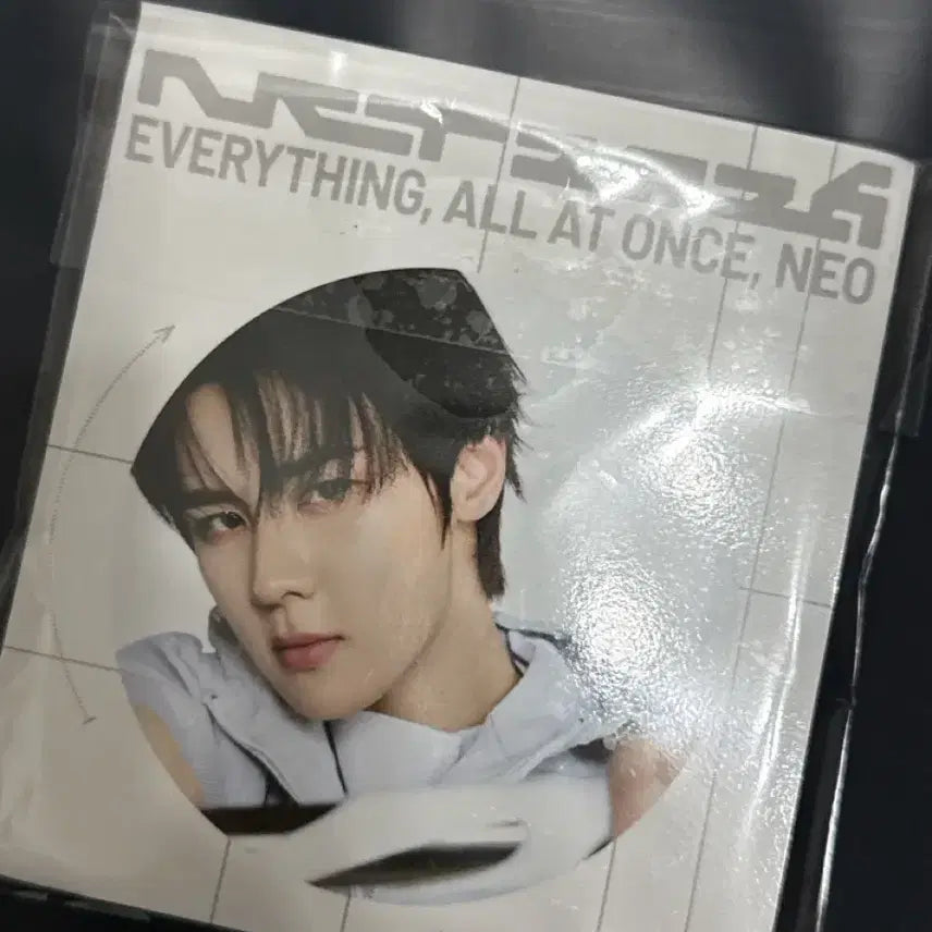 [BUNJANG] NCT POPUP Kun Badge / 엔시티 팝업 쿤 뱃지