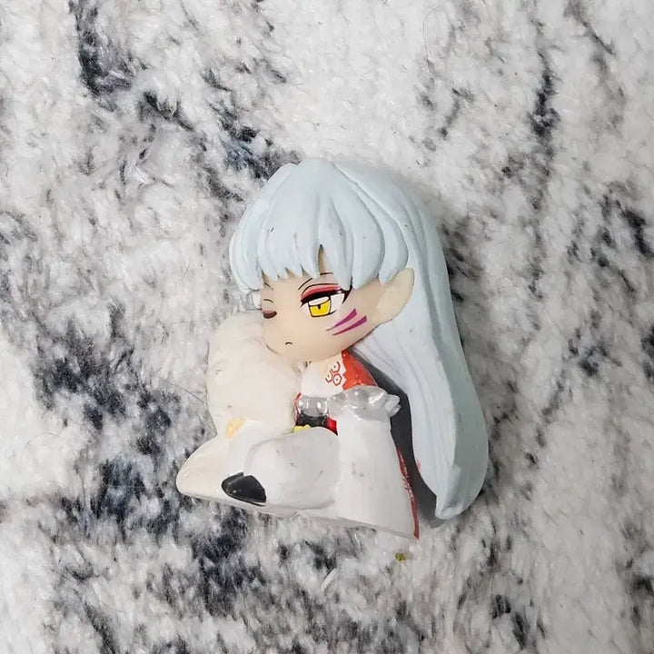[BUNJANG] Inuyasha Sesshomaru Nemurasetei Figure / 이누야샤 셋쇼마루 네무라세타이 피규어 가챠
