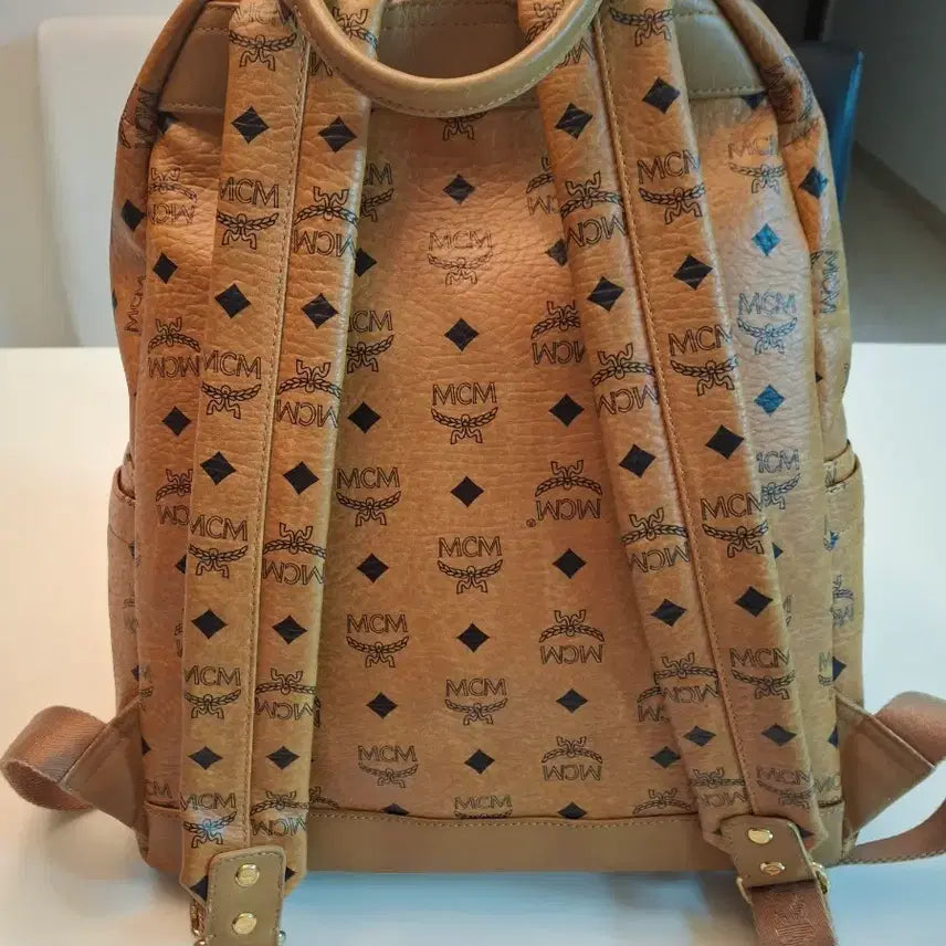 [BUNJANG] MCM Studded Backpack Brown / mcm 백팩