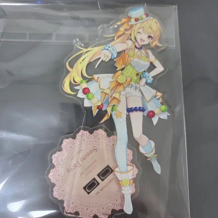 [BUNJANG] Nijisanji Sara Hoshikawa Acrylic Stand / 니지산지 호시카와 사라 아크릴 스탠드 판매합니다.
