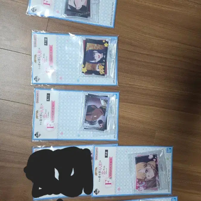 [BUNJANG] My Dress-Up Darling Acrylic Stand Bundle (Sealed) / 비스크돌 하위상 일괄 미개봉