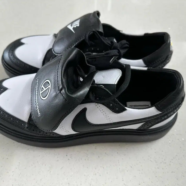 [BUNJANG] Nike x PEACEMINUSONE Kwondo 1 "Black and White" Sneakers (275) / 나이키 X피스마이너스원 퀀도1 밸랙앤화이트 [새제품]