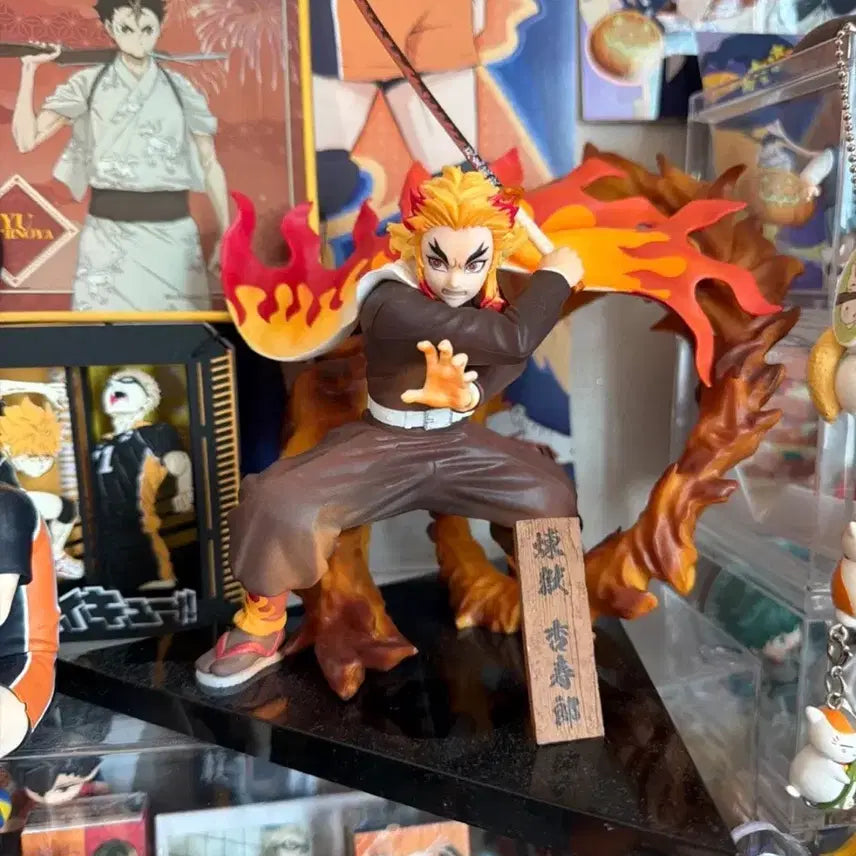 [BUNJANG] Demon Slayer Kyojuro Rengoku Figure / 귀멸의 칼날 렌고쿠 쿄쥬로 피규어
