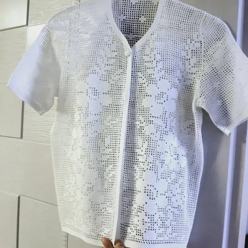 [SOLD OUT] 화이트 크로셰 손뜨개 가디건 미착용