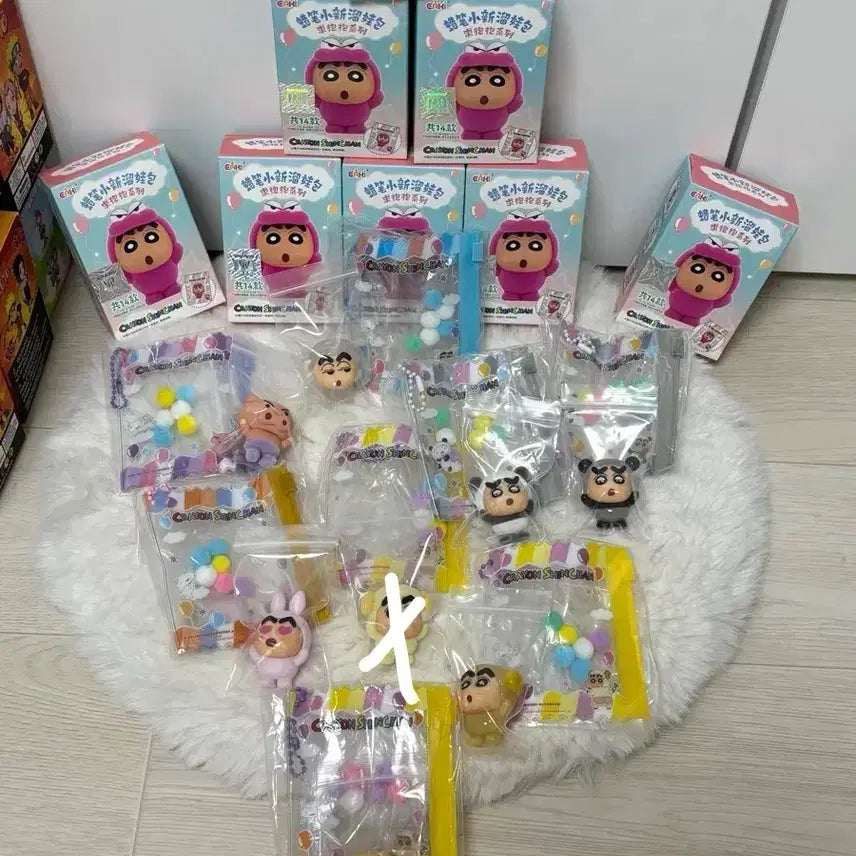 [BUNJANG] Crayon Shin-chan Licensed Fluffy Figure Keychains Collection / (새상품) 짱구 라이센스 미니 파우치 플러피 피규어 키링 모음 + 덤
