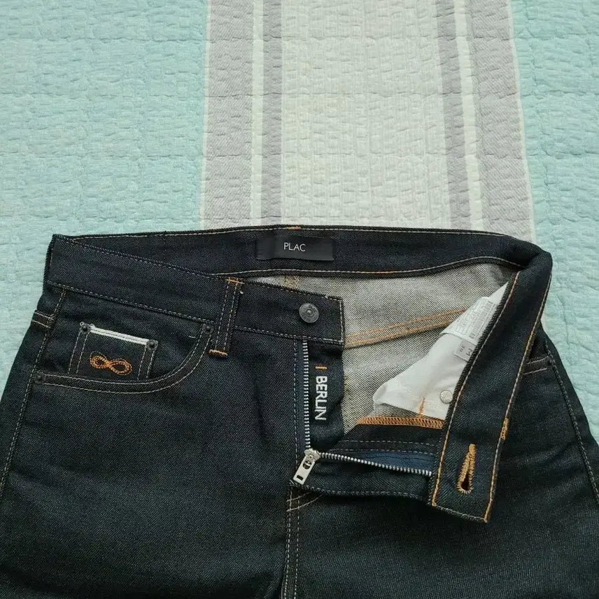 [BUNJANG] Plac Jeans Berlin Raw Selvedge Denim - Size 30 / 플랙진 Plac Jean 베를린 로우셀비지 데님 30사이즈