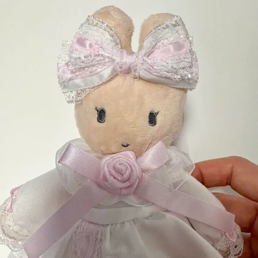 [BUNJANG] Sanrio Marron Cream White Frill Mascot / 산리오 마론크림 화이트프릴 마스코트