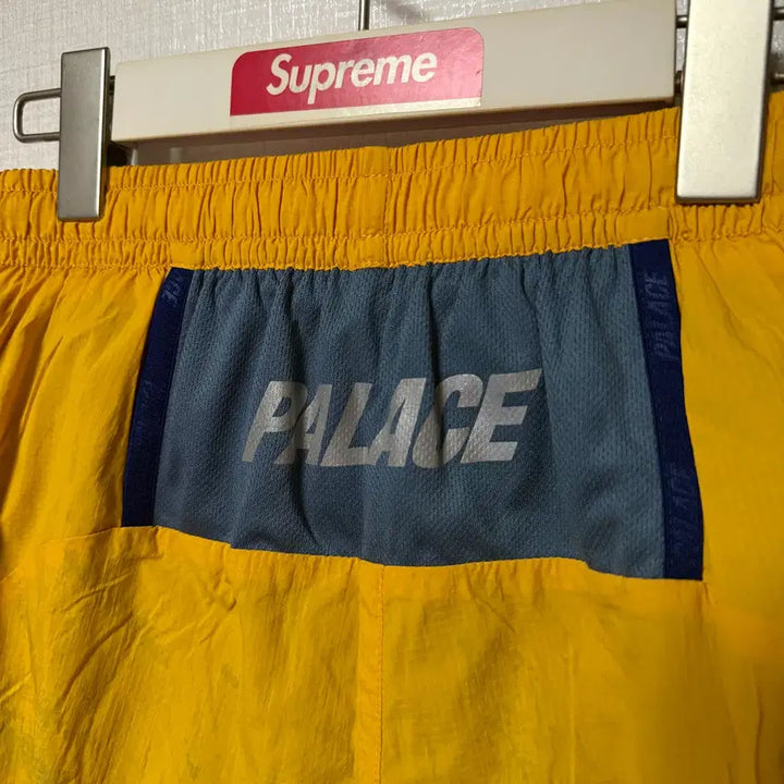 [BUNJANG] Palace Swim Short Pants Size S / 팔라스 Palace 스윔 쇼트 팬츠 반바지 판매 S 사이즈