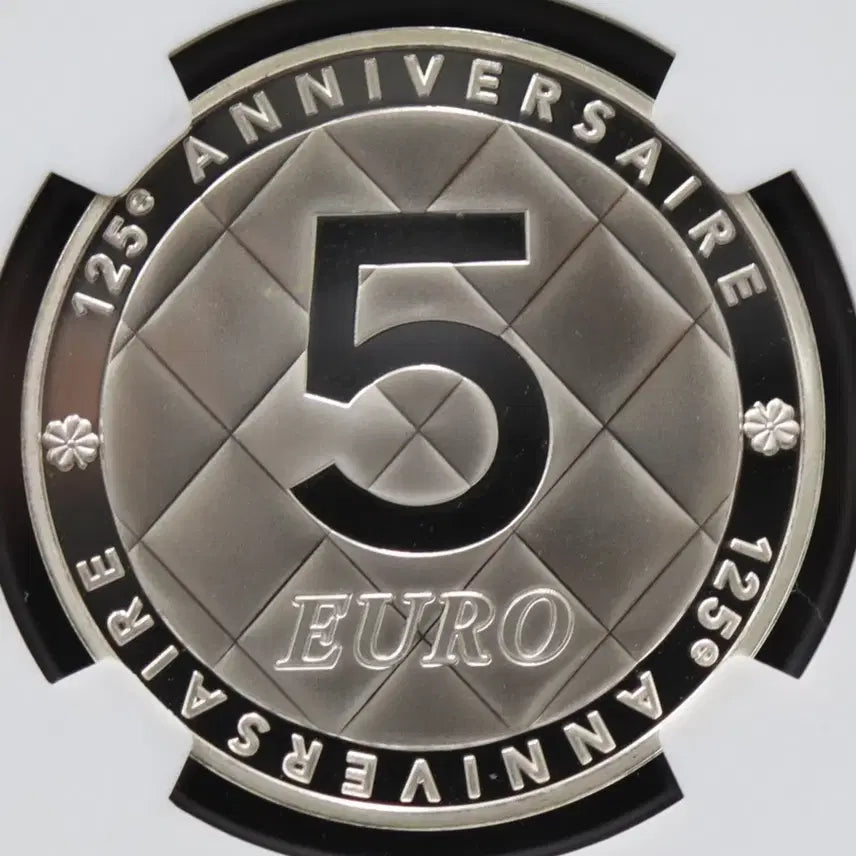 [BUNJANG] 125th Anniversary Coco Chanel 2008 Palau Silver Coin / 125주년 코코 샤넬 2008년 기념 은화 주화