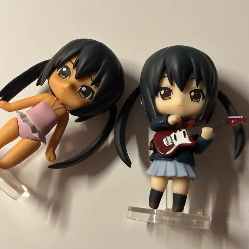 [BUNJANG] K-ON! Azusa Nakano Uniform Tanning Puchi Nendoroid Figure / 케이온 아즈사 아즈냥 태닝 교복 밴드 푸치넨도 피규어