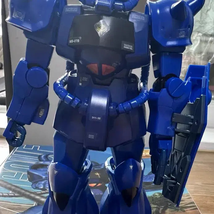 [BUNJANG] Bandai MG MS-07B Gouf Ver.2.0 Gundam Plastic Model Kit / 희귀템-반다이 MG MS-07B 구프 Ver.2.0 건담 프라모델