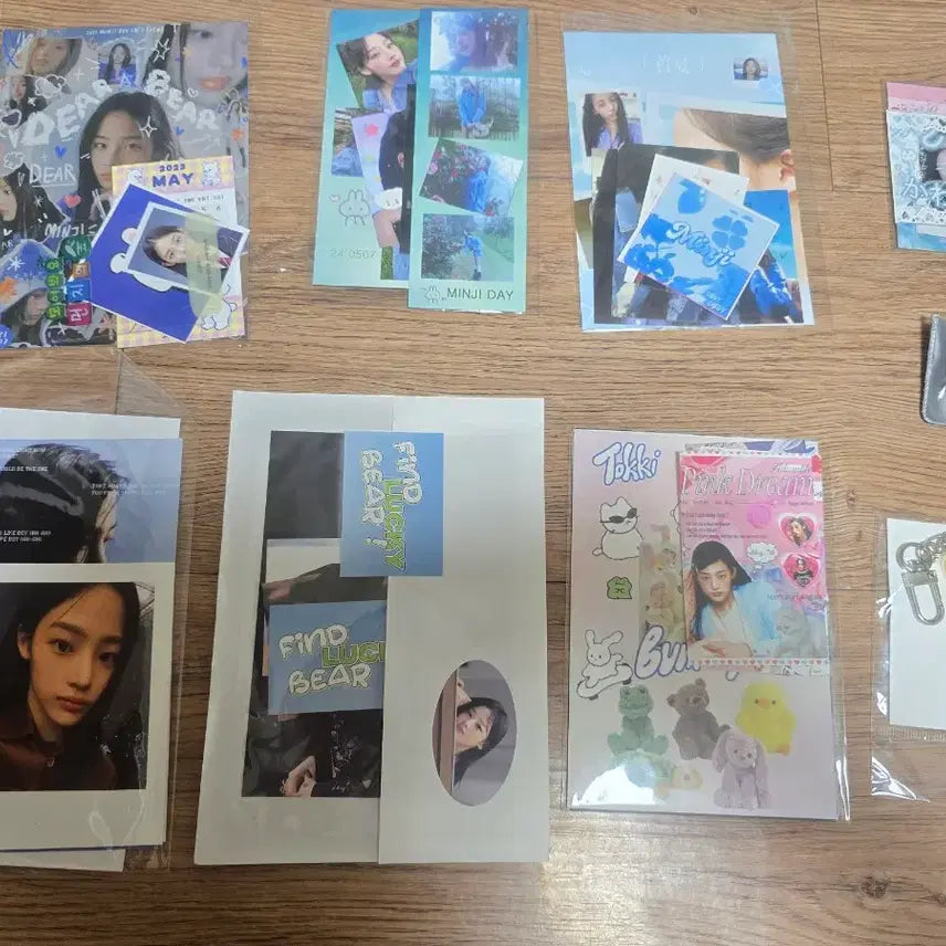 [BUNJANG] NewJeans Minji 2023-2024 Cafe Goods Bundle Set / 뉴진스 민지 2023 2024 생카 굿즈 일괄판매