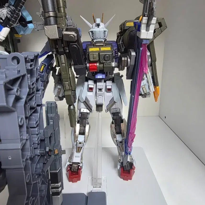 [BUNJANG] Daban MG Strike Freedom Gundam Metal Frame Version with Sword Launcher / 다반 MG 스트라이크 소드 런쳐 메탈프레임 버젼 팝니다.