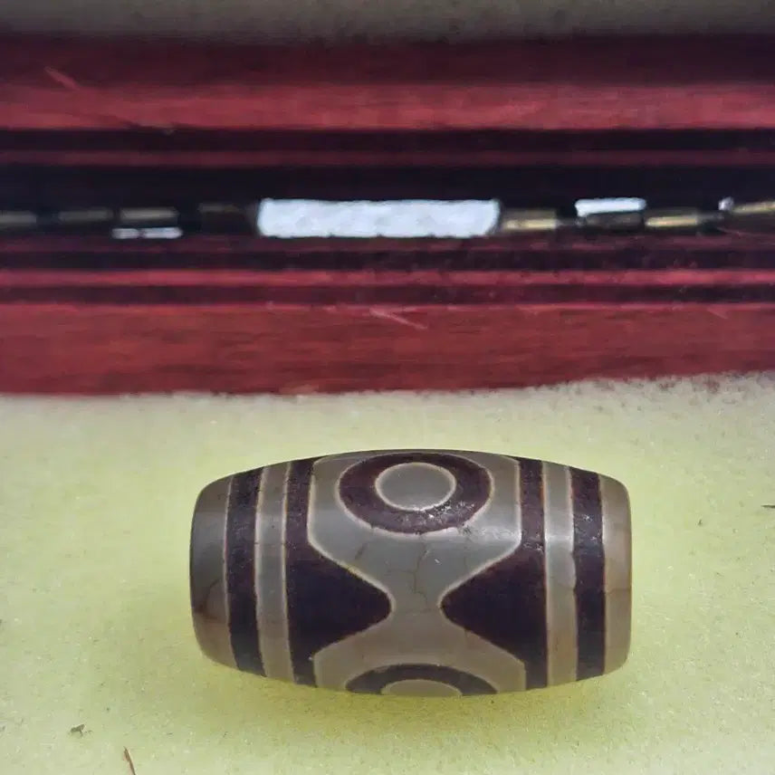 [BUNJANG] Tibetan Dzi Beads with Agate Spacer Beads / 아게이트 스페이서 비즈가 포함된 티베트식  디지 비즈