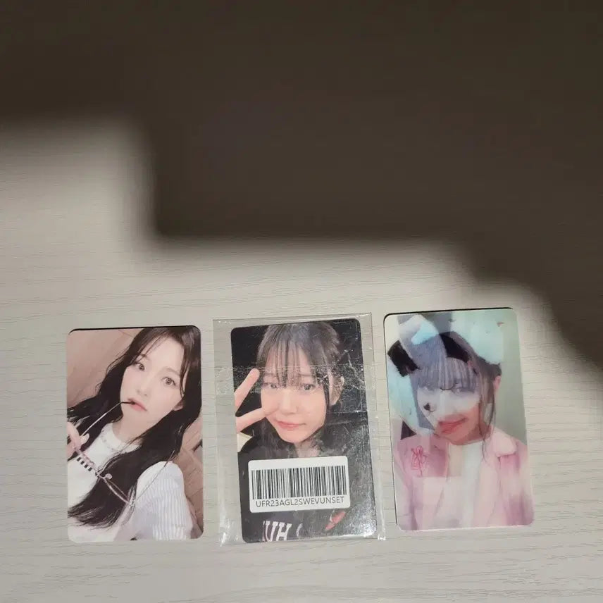 [BUNJANG] fromis_9 Baek Ji-heon Album Photocard Bundle Set (Spring Camp Pajamas POB) / 프로미스나인백지헌앨범파자마봄방학미공포특전포카일괄양도급처판매