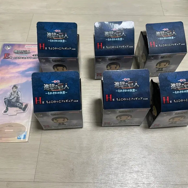 [BUNJANG] Attack on Titan Choco-no-ko Figure Set H + Levi Acrylic Stand E / 진격의 거인 H상쵸코놋코 피규어 + E상 리바이아크릴 스탠드