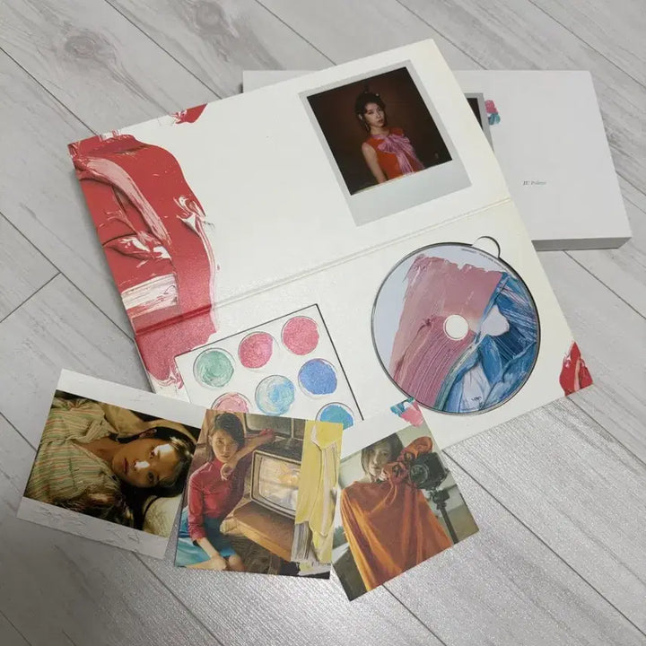 [BUNJANG] IU Palette Album Photocard CD / 아이유 팔레트 앨범(포토카드 3장, CD 다 있음)