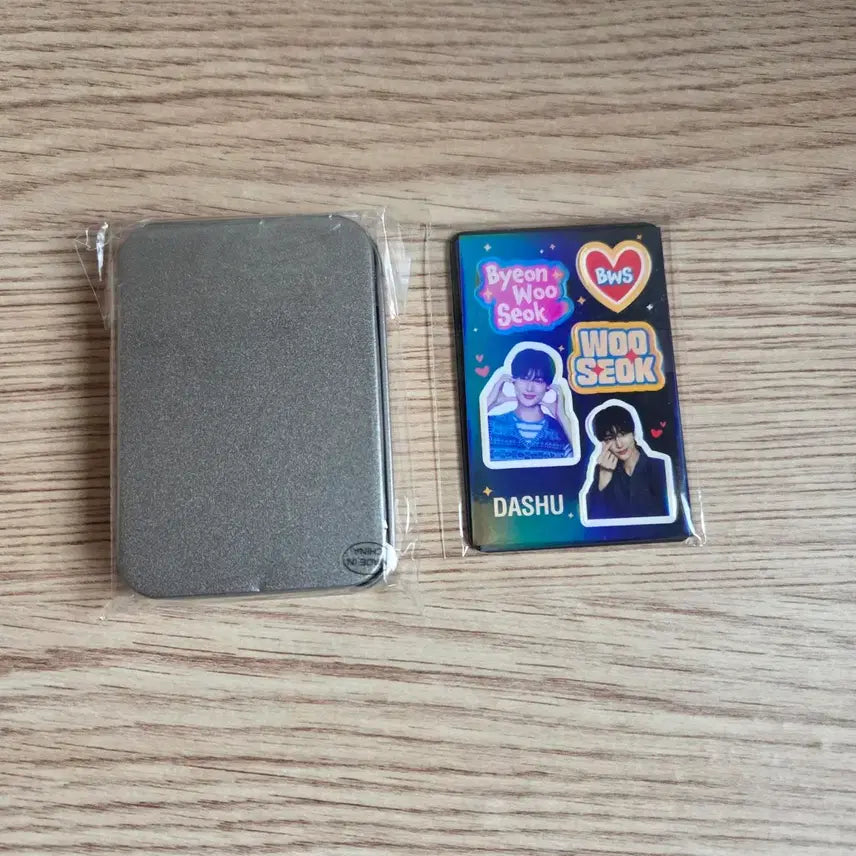 [BUNJANG] Byun Woo Seok Dasu Photocard and Tin Case Set (Sealed) / (미개봉) 변우석 다슈 포카 21세기 대군부인 선업튀