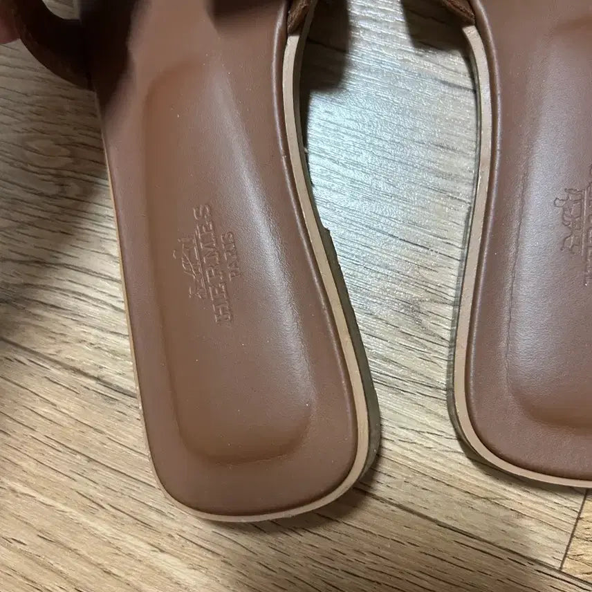 [BUNJANG] Hermes Oran Sandals Size 37 / 에르메스 오란 37
