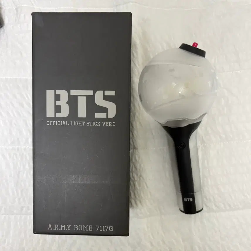 [BUNJANG] BTS ARMY Bomb Ver. 1, 2, 3 Bundle Set with ARMY Bomb Cases / 방탄소년단 아미밤 응원봉 일괄 (1,2,3 아미밤케이스)