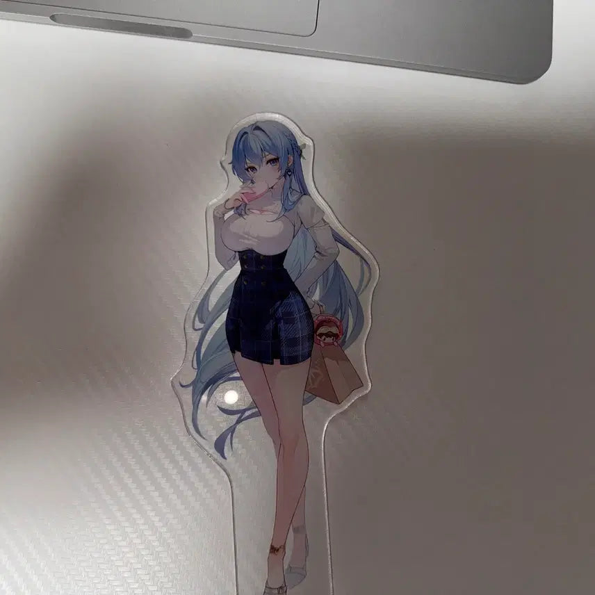 [BUNJANG] Nikon Helm Acrylic Stand / 니케 헬름 아크릴스탠드 판매합니다