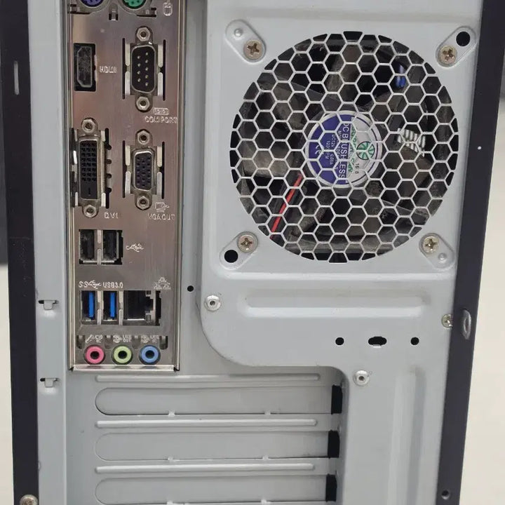 [BUNJANG] Intel Core i5-6500 Desktop PC - 4GB RAM, 128GB SSD, Windows 10 Home / 사무용,인강용 가성비 본체 정품 윈도우10 탑재